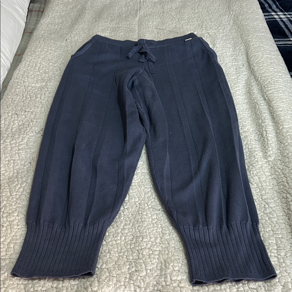Elle Dark Blue Knit Joggers size extra small fix medium.